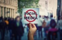 مواجهة مواقع التواصل الاجتماعي