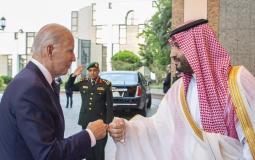 ولي العهد السعودي محمد بن سلمان والرئيس الأميركي بايدن في جدة