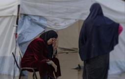 فلسطينيات يواجهن الشتاء بلا بيوت