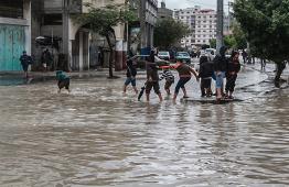 معاناة أطفال غزة في فصل الشتاء