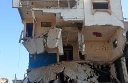 بيت آيل للسقوط نتيجة العدوان