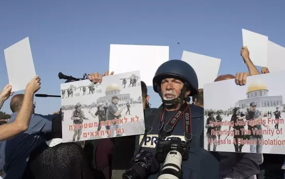 صحفيون فلسطينيون يتحدثون عن انتهاكات إسرائيل للصحافة