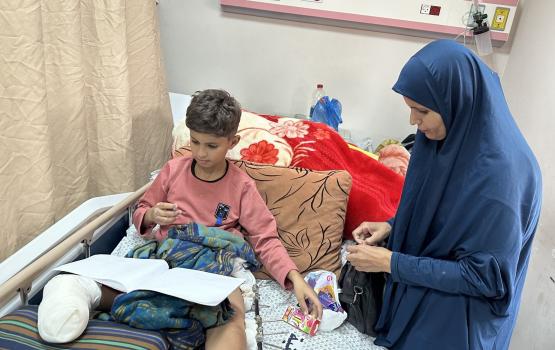 الاطفال الجرحي بمستشفيات غزة