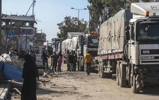 شاحنات المساعدات في غزة