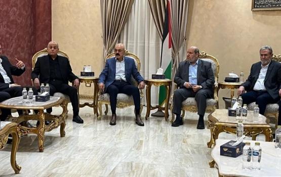 الفصائل في القاهرة
