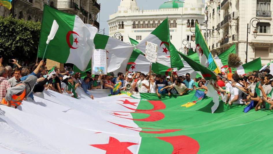 الدعم الشعبي في الجزائر
