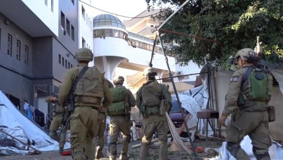 قوات الاحتلال الإسرائيلي تقتحم مستشفي الشفاء بغزة