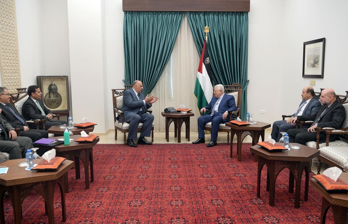 الرئيس محمود عباس، يستقبل رئيس ديوان الخدمة المدنية الأردني سامح الناصر 